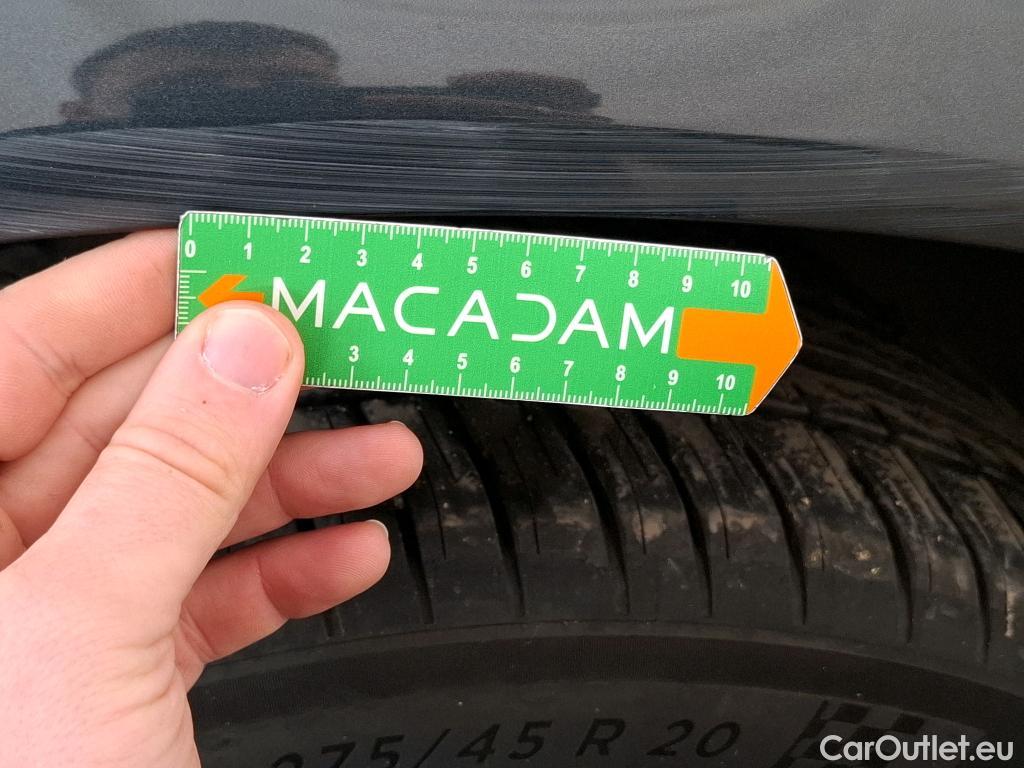  Volvo  XC90 VOLVO  / 2019 / 5P / SUV Recharge T8 AWD GT 8 Inscription #110