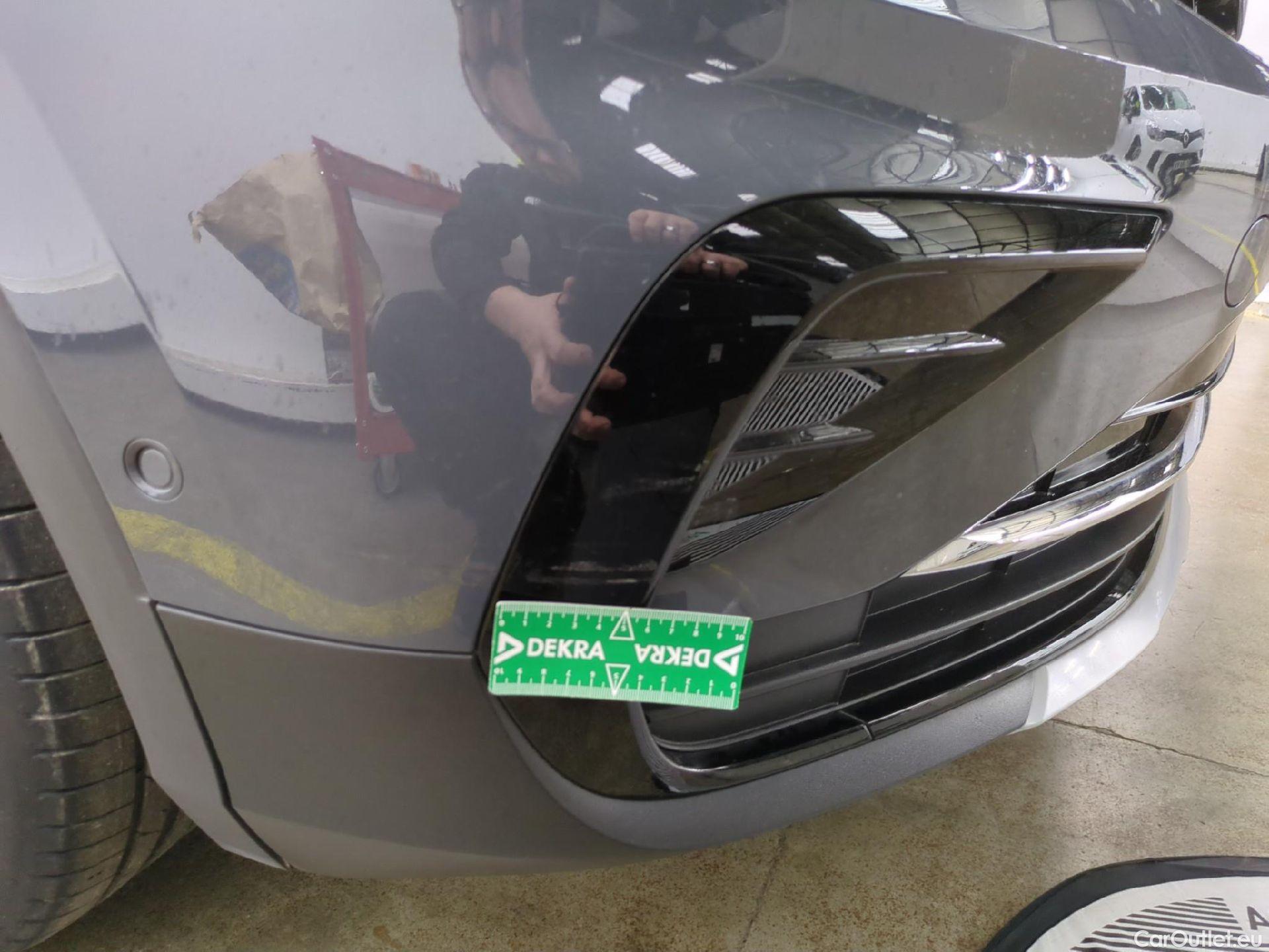  Volkswagen  Tiguan VOLKSWAGEN  / 2020 / 5P / SUV 1.4 eHybrid 245 DSG6 Elegance #19