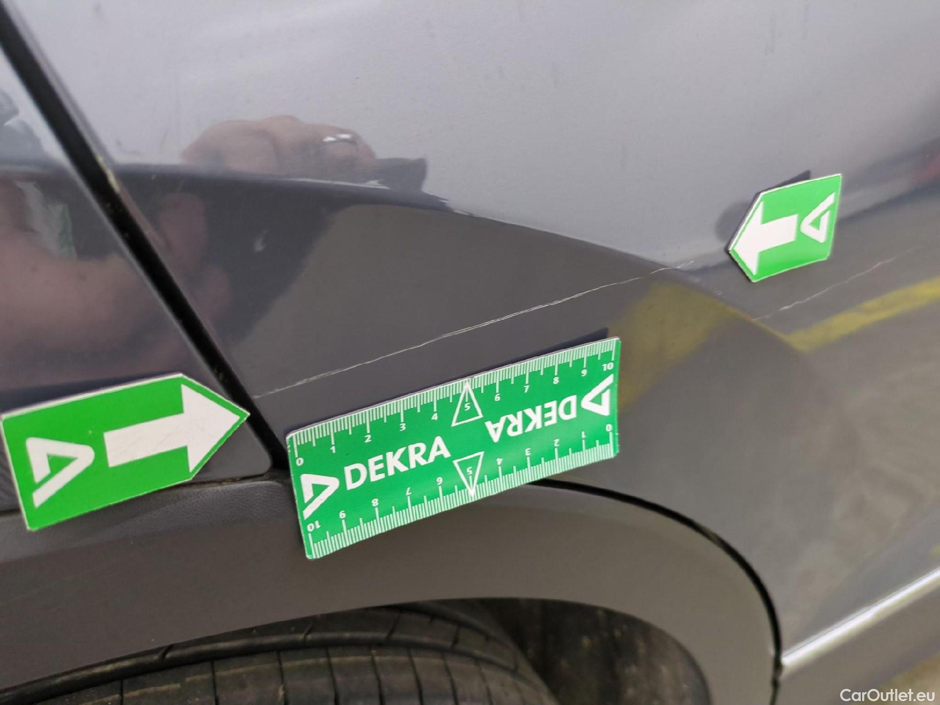  Volkswagen  Tiguan VOLKSWAGEN  / 2020 / 5P / SUV 1.4 eHybrid 245 DSG6 Elegance #10