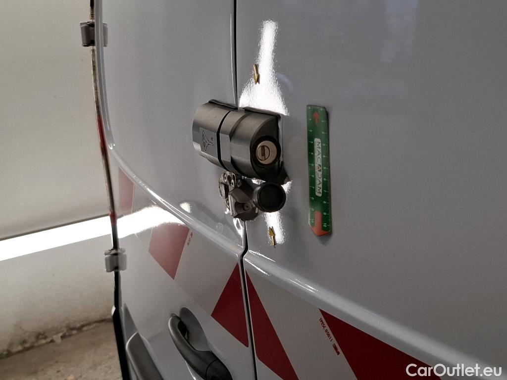  Renault  Kangoo  Express Maxi Extra (Série Spéciale) 1.5 #21