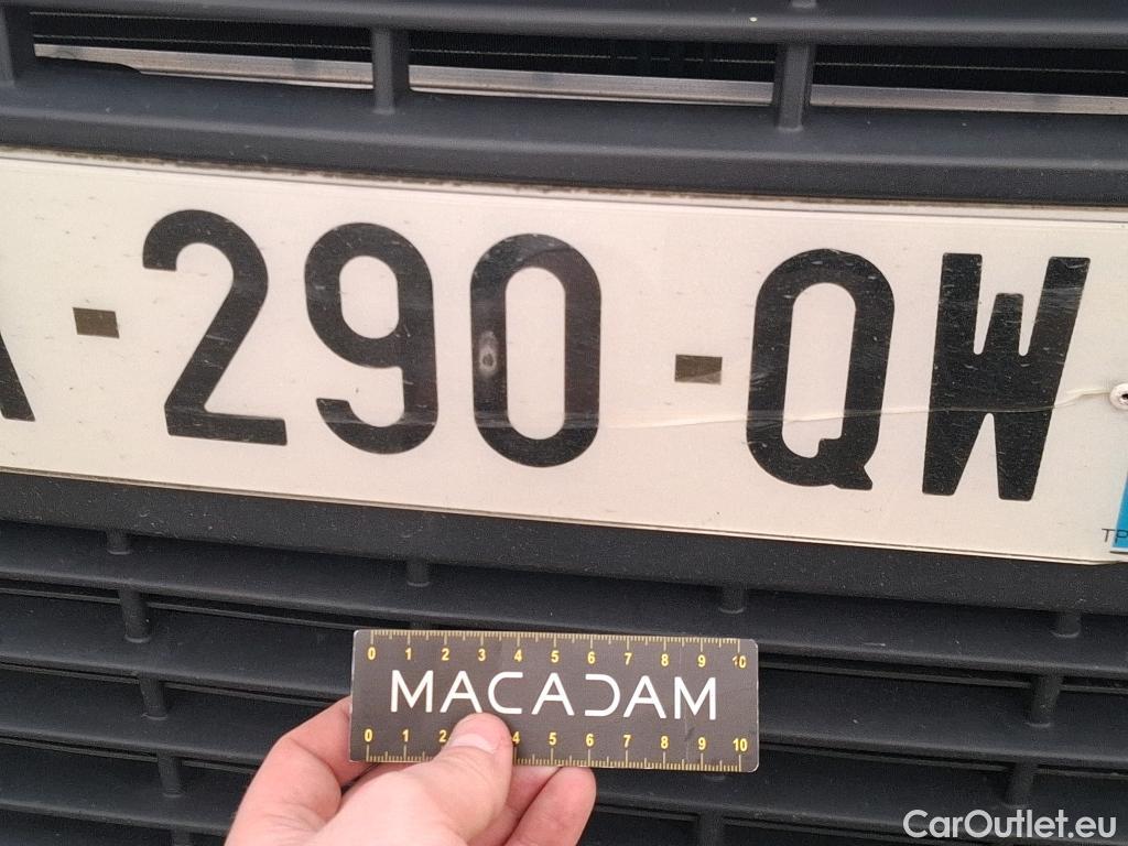  Peugeot  Partner PEUGEOT  / 2018 / 4P / Fourgonnette BHDI 100 S&S 100 S&S 1000KG STD ASPHALT #29