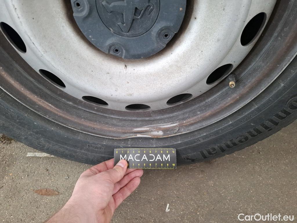  Peugeot  Partner PEUGEOT  / 2018 / 4P / Fourgonnette BHDI 100 S&S 100 S&S 1000KG STD ASPHALT #6