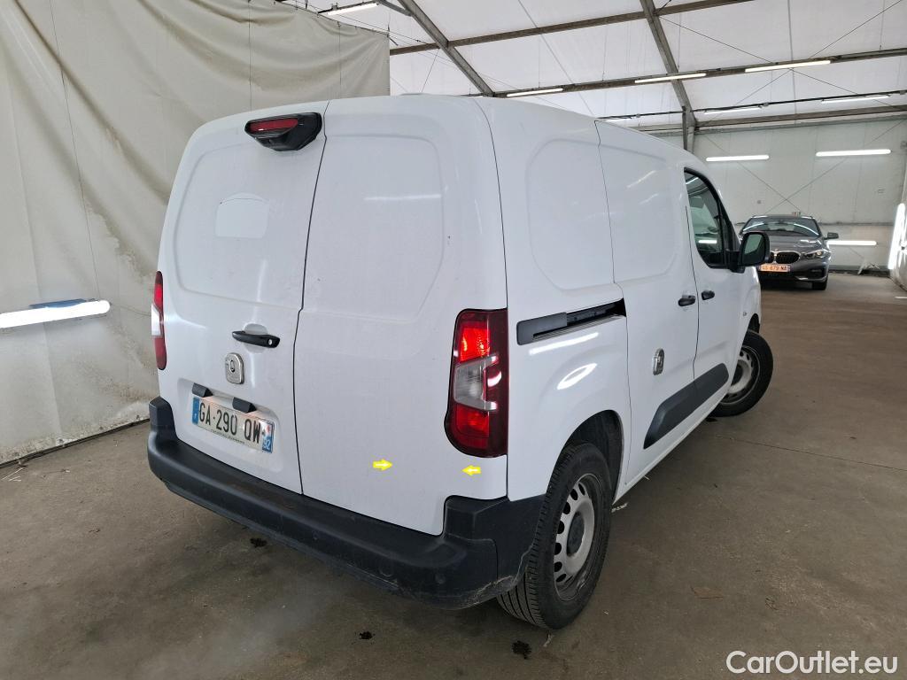  Peugeot  Partner PEUGEOT  / 2018 / 4P / Fourgonnette BHDI 100 S&S 100 S&S 1000KG STD ASPHALT #24
