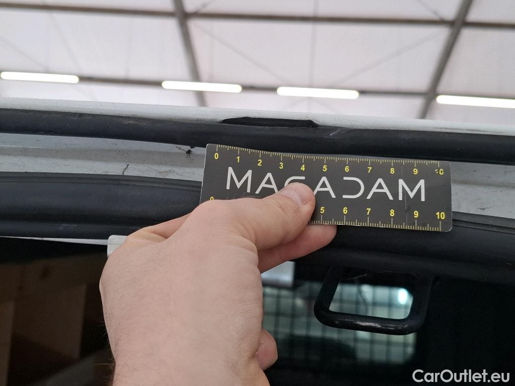  Peugeot  Partner PEUGEOT  / 2018 / 4P / Fourgonnette BHDI 100 S&S 100 S&S 1000KG STD ASPHALT #27