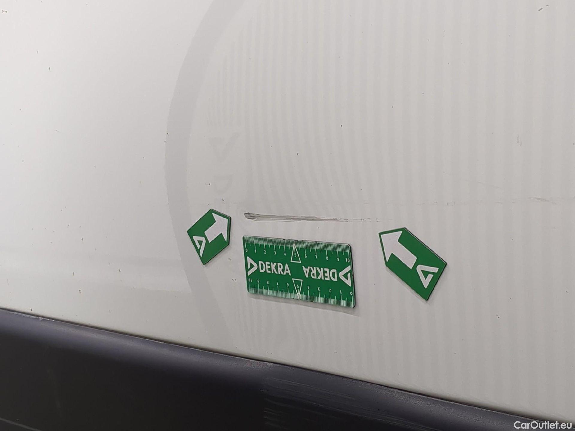  Peugeot  Boxer PEUGEOT  VU 4p Fourgon BLUEHDI 110 PREMIUM 335 L2H2 #47