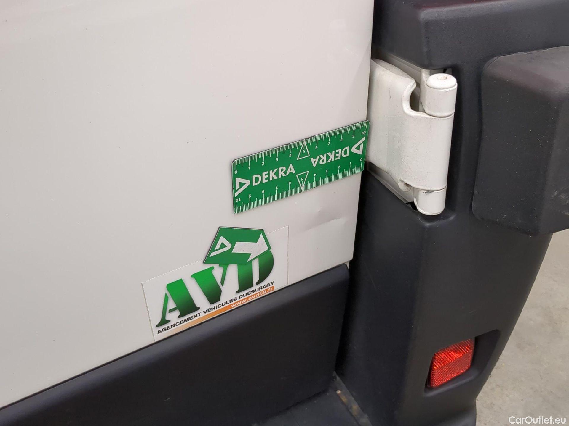  Peugeot  Boxer PEUGEOT  VU 4p Fourgon BLUEHDI 110 PREMIUM 335 L2H2 #33