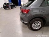  Volkswagen  T-ROC VOLKSWAGEN  / 2017 / 5P / SUV 1.5 TSI ACT BUSINESS DSG #44