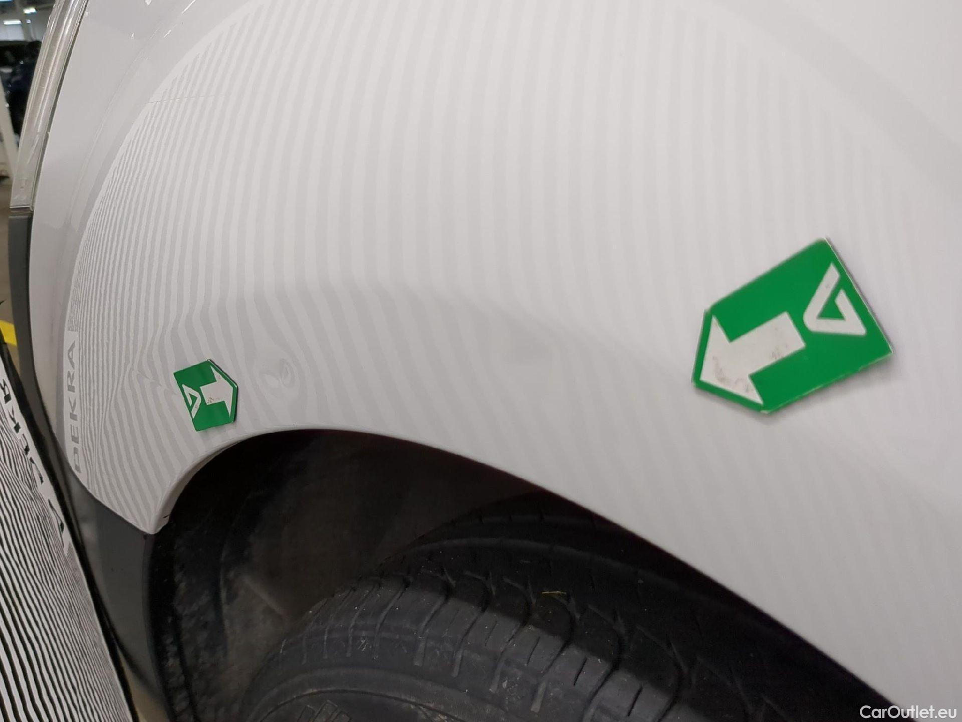  Citroen  Berlingo  Fourgon Club L2 (Long) 1.6 BlueHDi 100CV BVM5 E6 #44