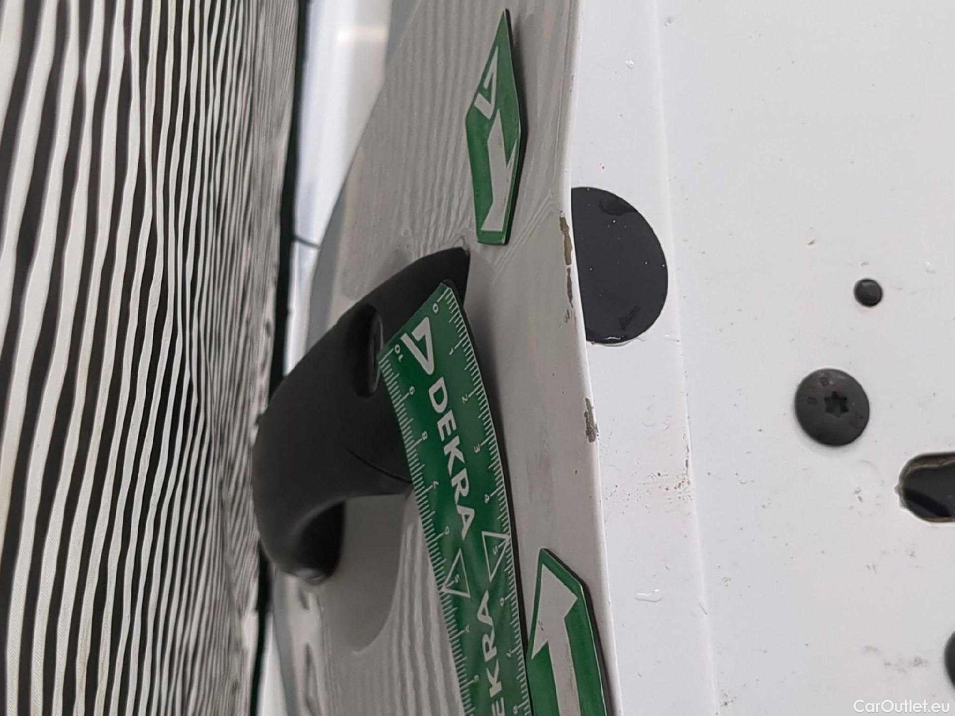  Citroen  Berlingo  Fourgon Club L2 (Long) 1.6 BlueHDi 100CV BVM5 E6 #15