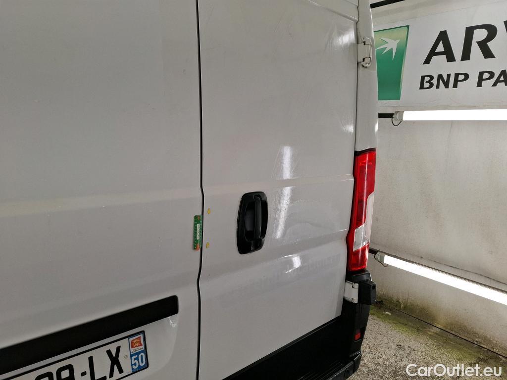  Fiat  Ducato FIAT  2014 4P Fourgon tôlé Maxi 35 XL H2 23 Mjet 140 Pack Pro Nav #8