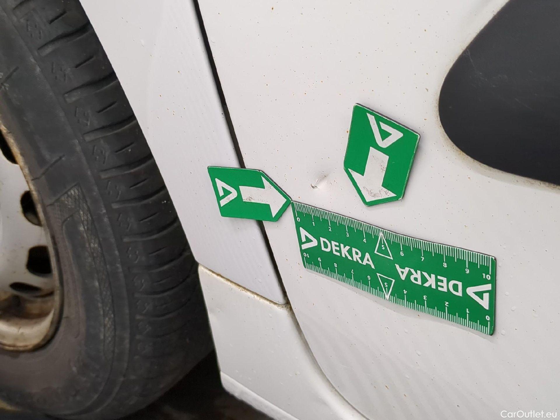  Citroen  Berlingo  Fourgon Club L2 (Long) 1.6 BlueHDi 100CV BVM5 E6 #46