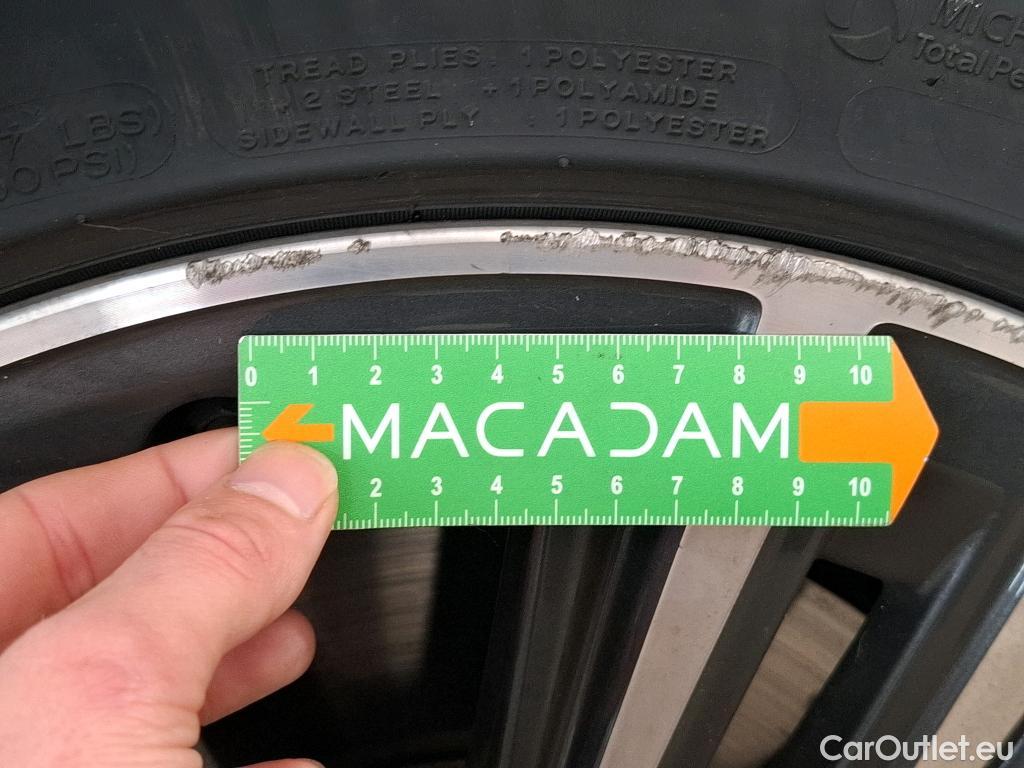  Bmw  Serie 1 BMW Série 1 / 2019 / 5P / Berline 116i DKG7 Business Design #9