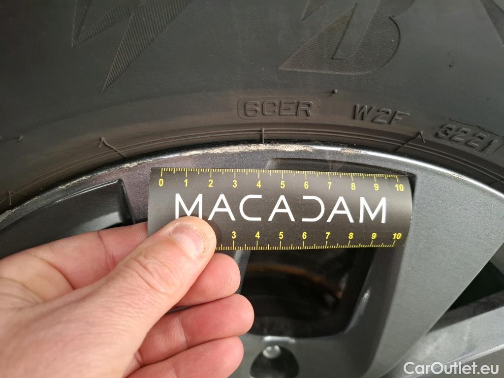  Renault  Arkana  Evolution 1.6 E-TECH Hybrid 145CV BVA6 6E #17