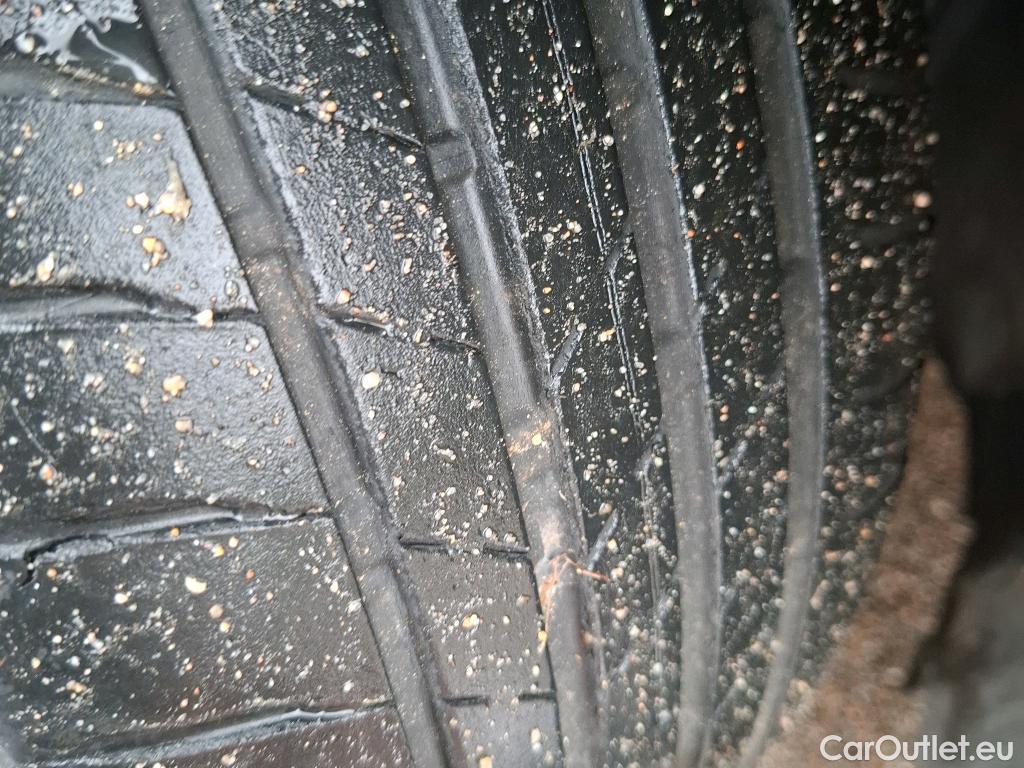  Nissan  Juke NISSAN  / 2019 / 5P / Crossover DIG-T 114 BVM6 Business Edition #19