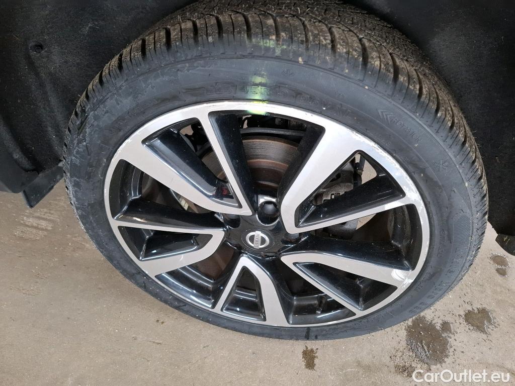  Nissan  Qashqai NISSAN  5p Crossover 1.2 DIG-T 115 Xtronic TEKNA #31