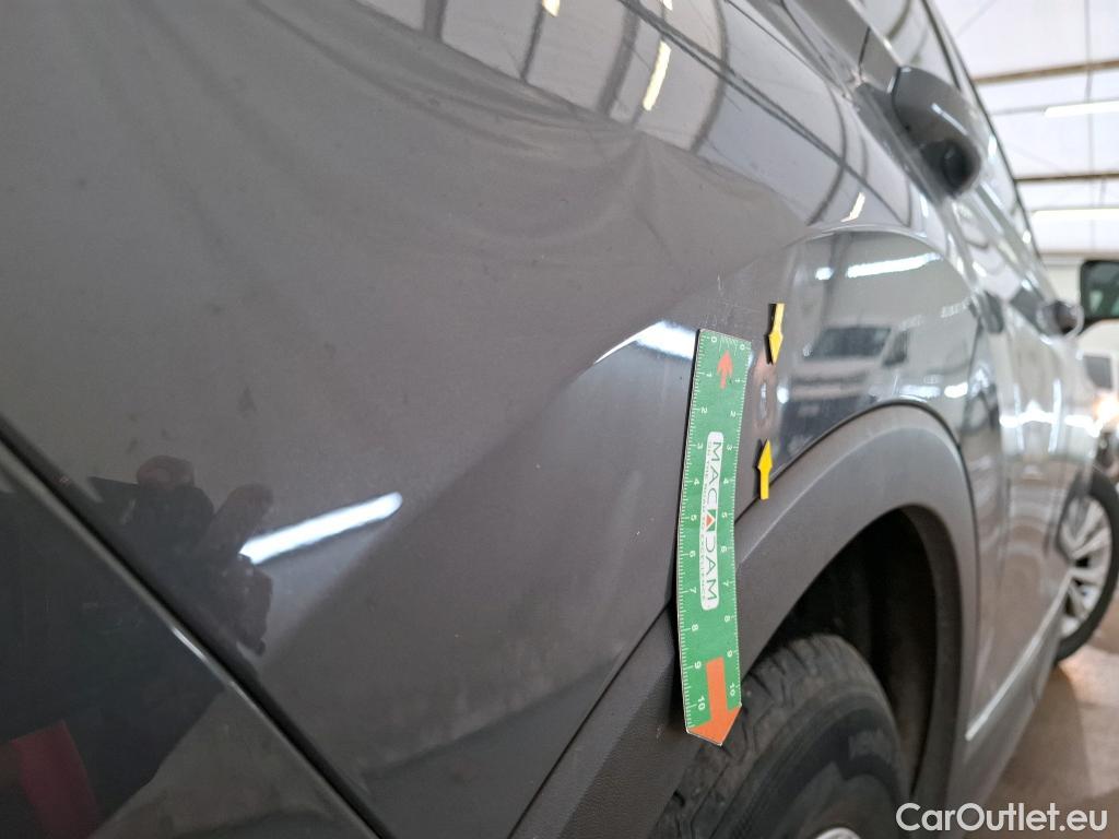  Volkswagen  Tiguan VOLKSWAGEN  / 2020 / 5P / SUV 1.5 TSI 150 DSG7 LIFE BUSI #33