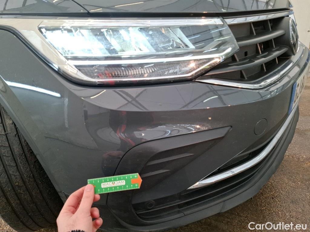  Volkswagen  Tiguan VOLKSWAGEN  / 2020 / 5P / SUV 1.5 TSI 150 DSG7 LIFE BUSI #9