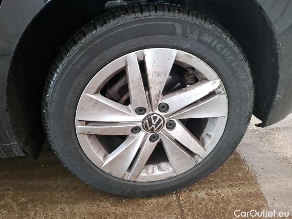  Volkswagen  Golf  VOLKSWAGEN / 2020 / 5P / Berline 1.0 eTSI OPF 110 DSG7 Life Business #33