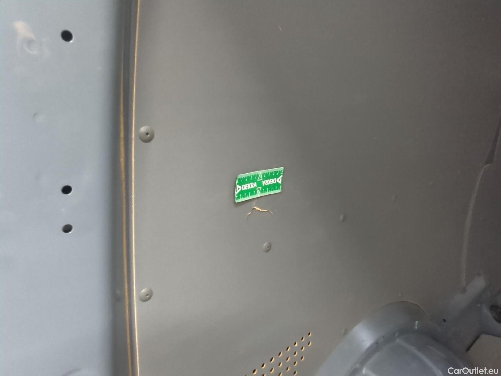  Volkswagen  Transporter VOLKSWAGEN  VU 4p Fourgon 2.0 TDi 150 L2H1 Business Line #4