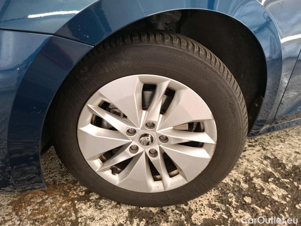  Skoda  Octavia  Break Business 2.0 TDI 115CV BVA7 E6d #7