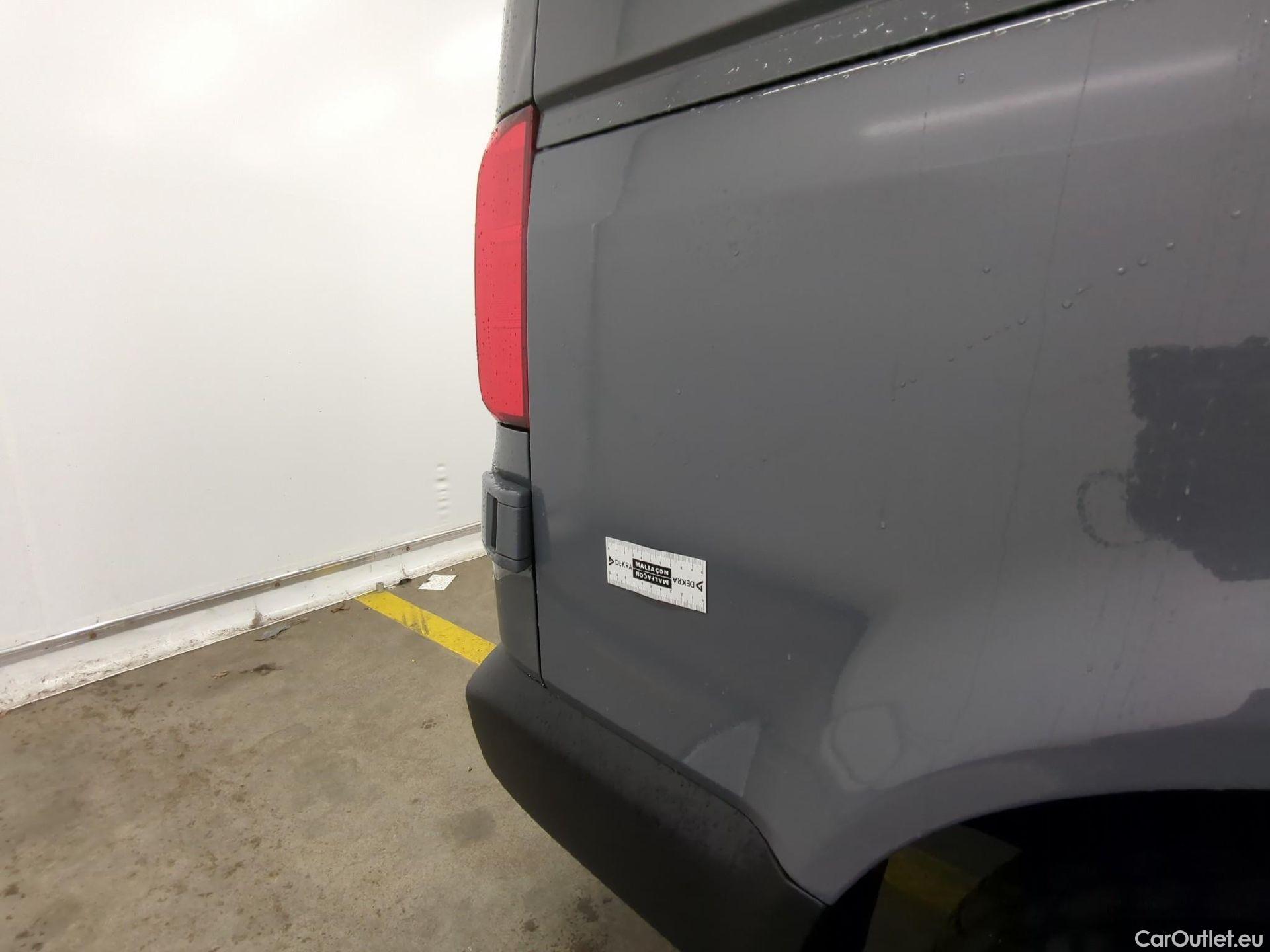  Volkswagen  Transporter VOLKSWAGEN  VU 4p Fourgon 2.0 TDi 150 L2H1 Business Line #7