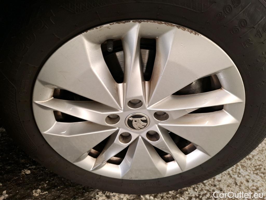  Skoda  Octavia  Break Business 2.0 TDI 115CV BVA7 E6d #13