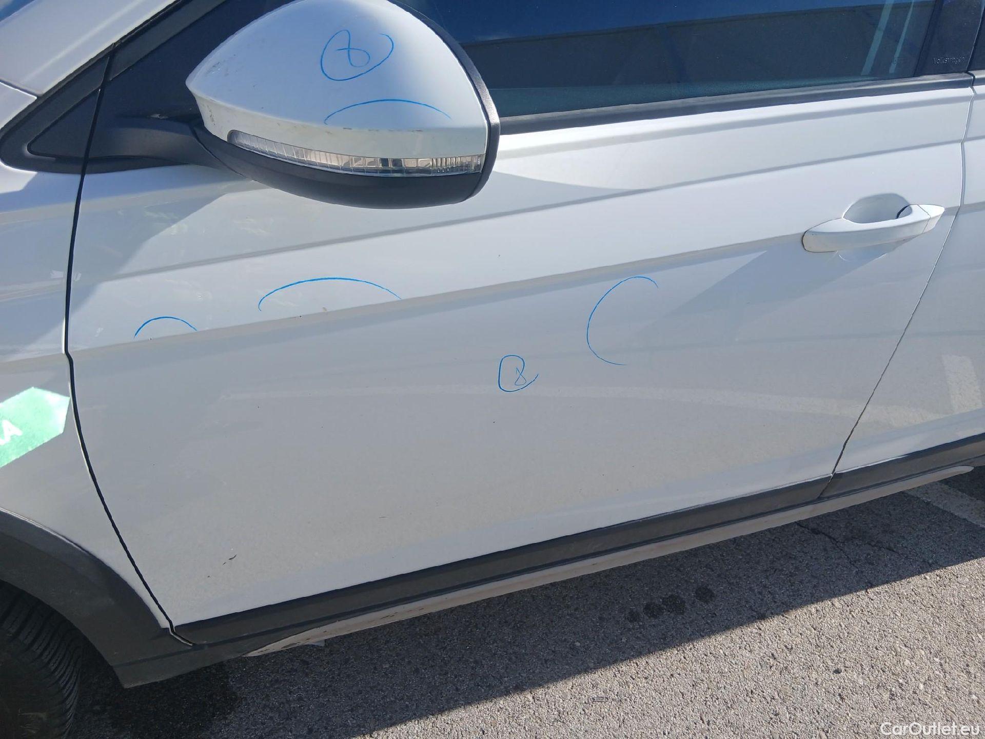  Volkswagen  Taigo VOLKSWAGEN  / 2021 / 5P / todoterreno Life 1.0 TSI 81kW (110CV) #16