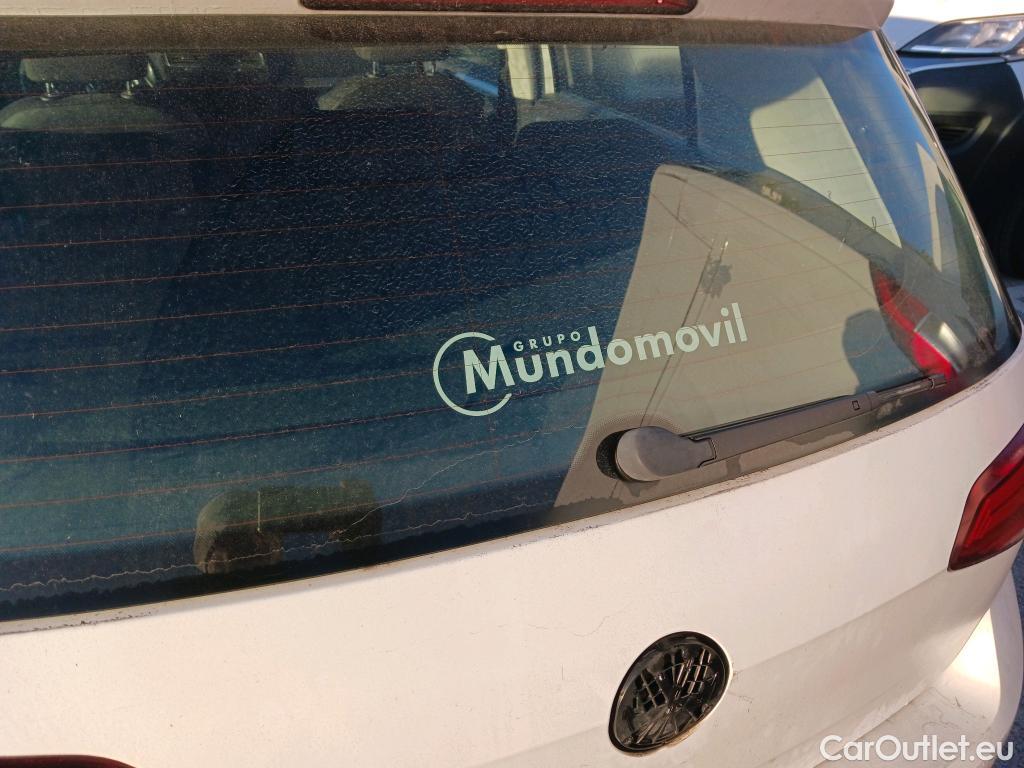  Volkswagen  Golf  VOLKSWAGEN / 2016 / 5P / berlina con portón Last Edition 1.6 TDI 85kW (115CV) #20