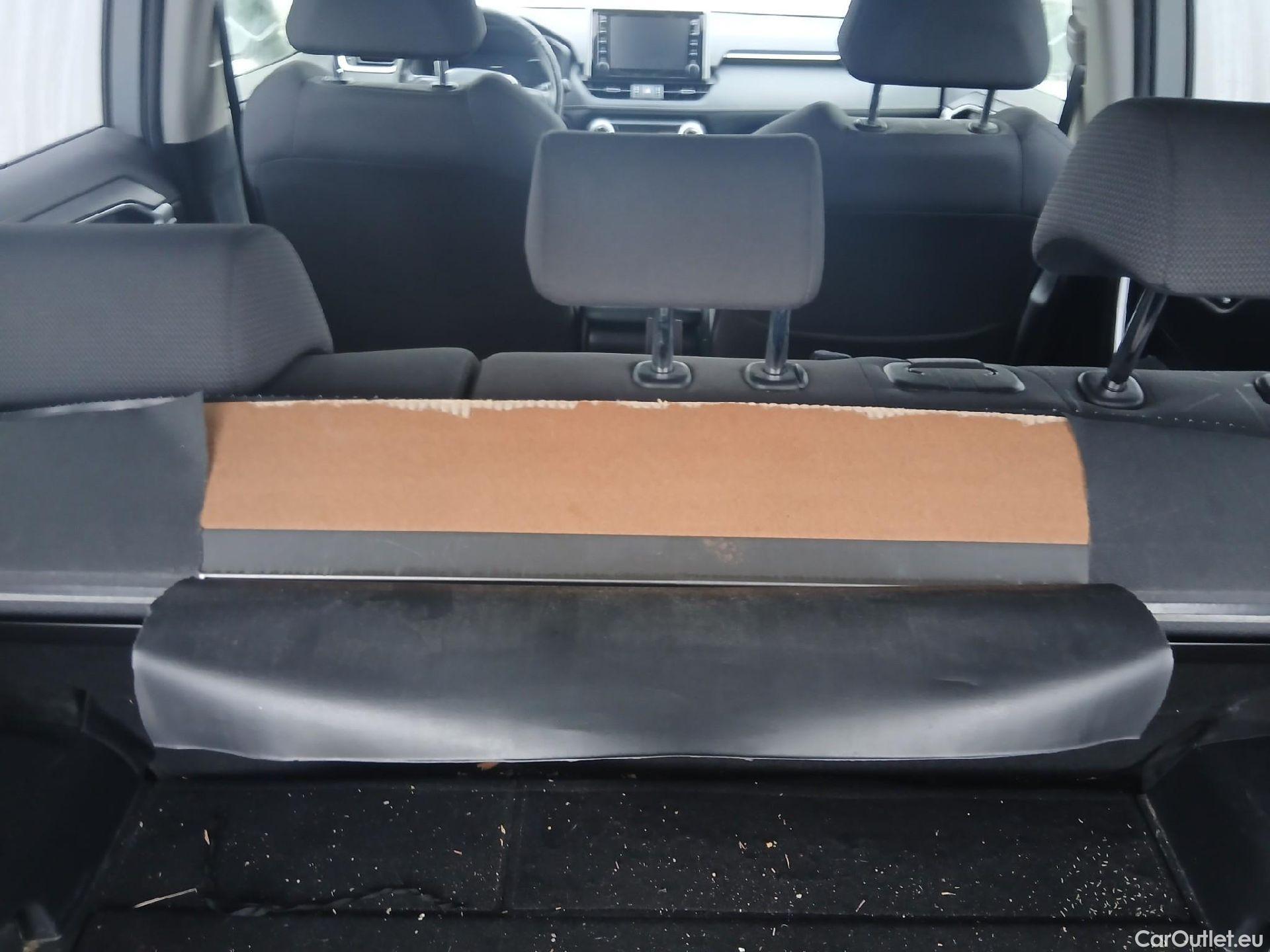  Toyota  RAV4 TOYOTA  / 2018 / 5P / todoterreno 2.5l Advance #43