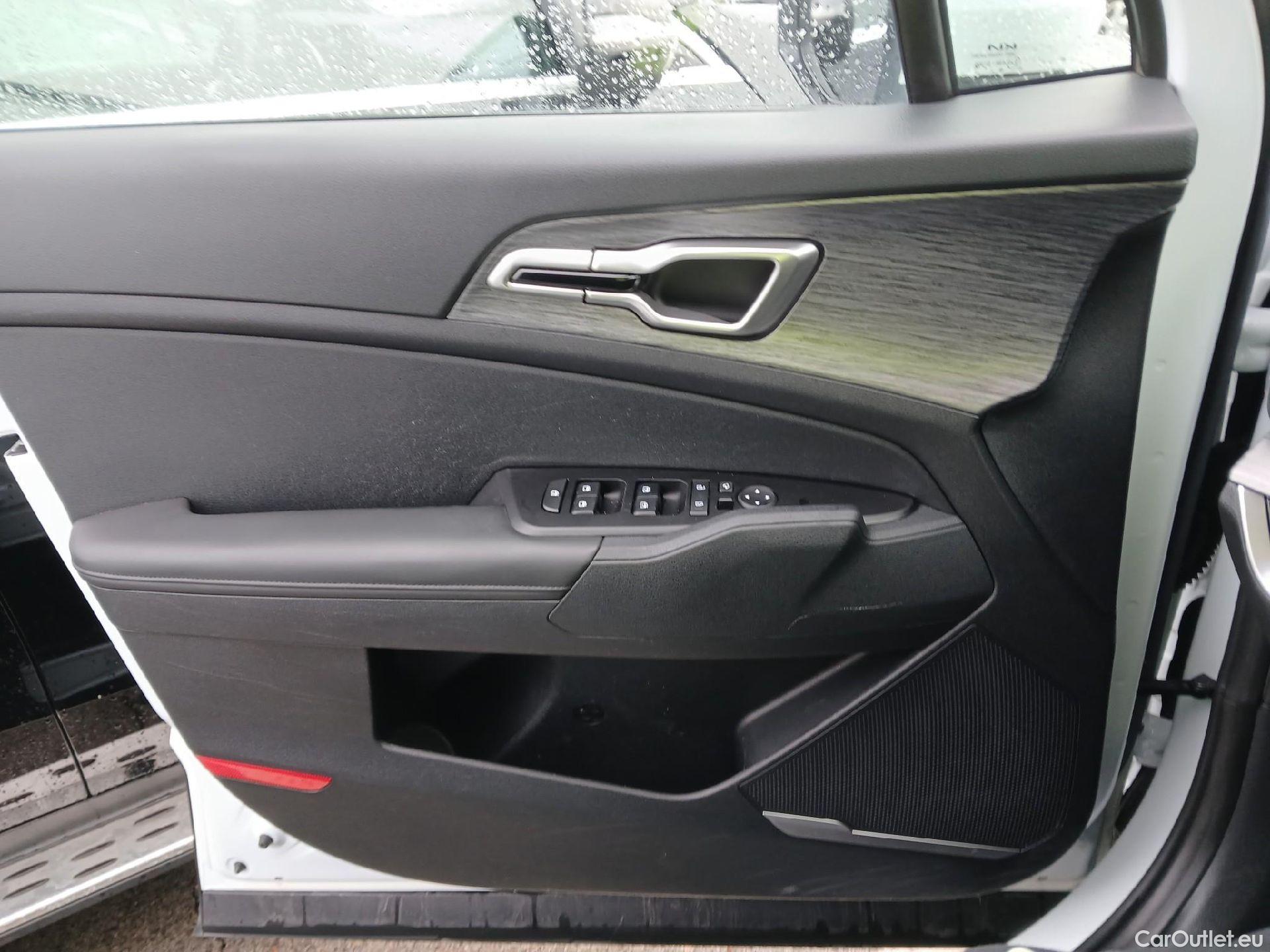  KIA  Sportage KIA  / 2022 / 5P / todoterreno 1.6 T-GDi 110kW (150CV) Drive 4x2 (AC2) #2