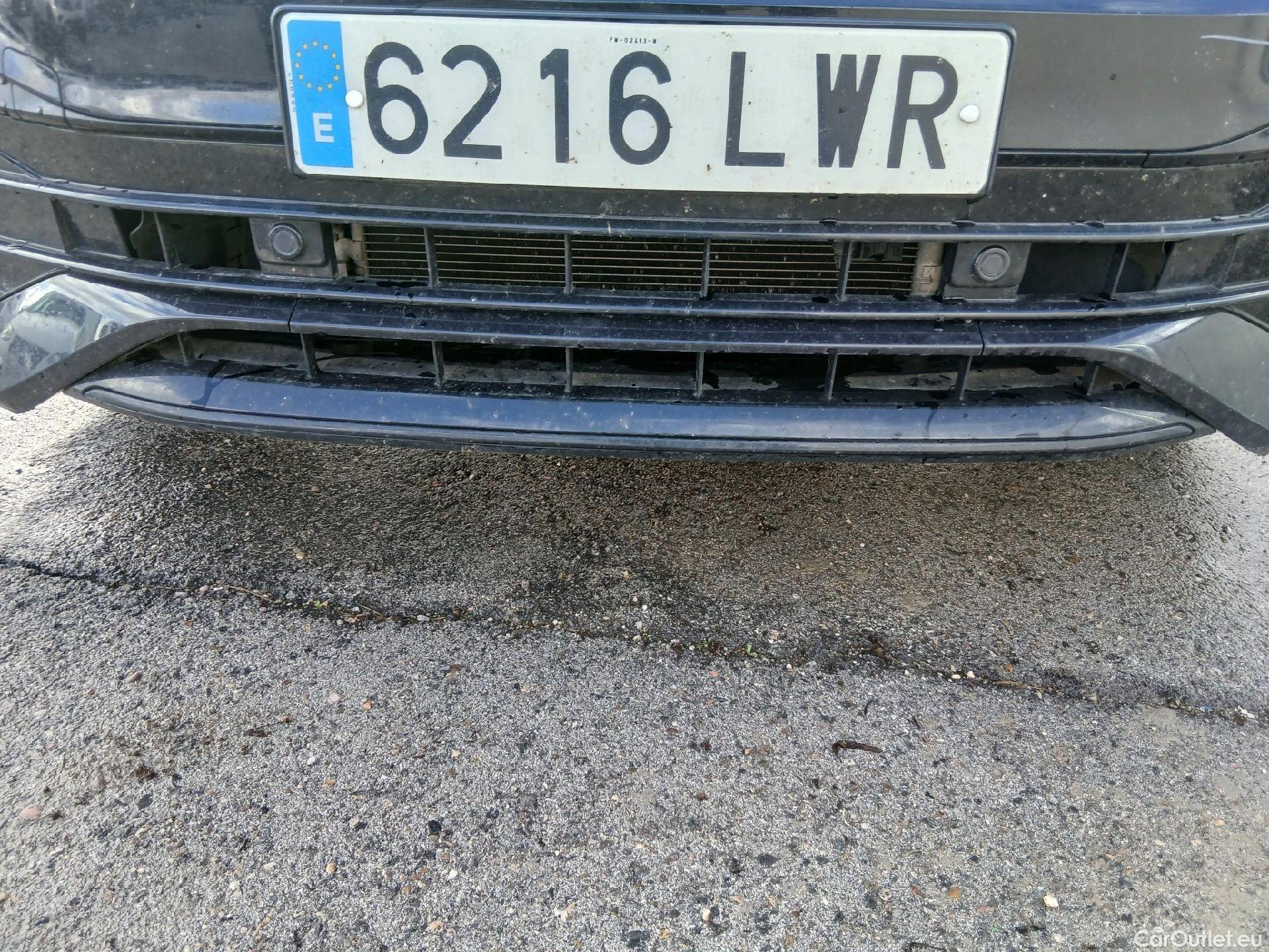  Volkswagen  Tiguan VOLKSWAGEN  / 2020 / 5P / todoterreno R-Line 2.0 TDI 110kW (150CV) DSG #7