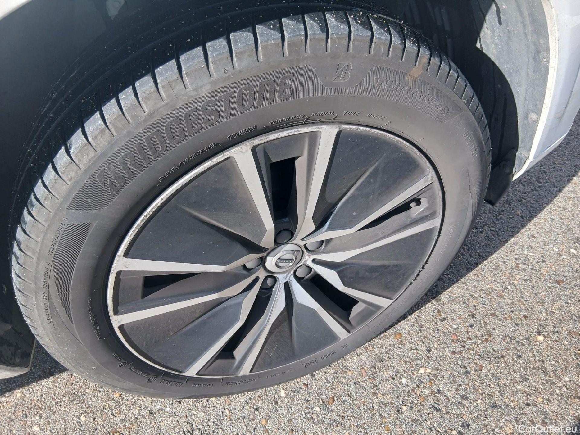  Volvo  XC90 VOLVO  / 2019 / 5P / todoterreno 2.0 B5 D AWD Momentum Pro Auto #17