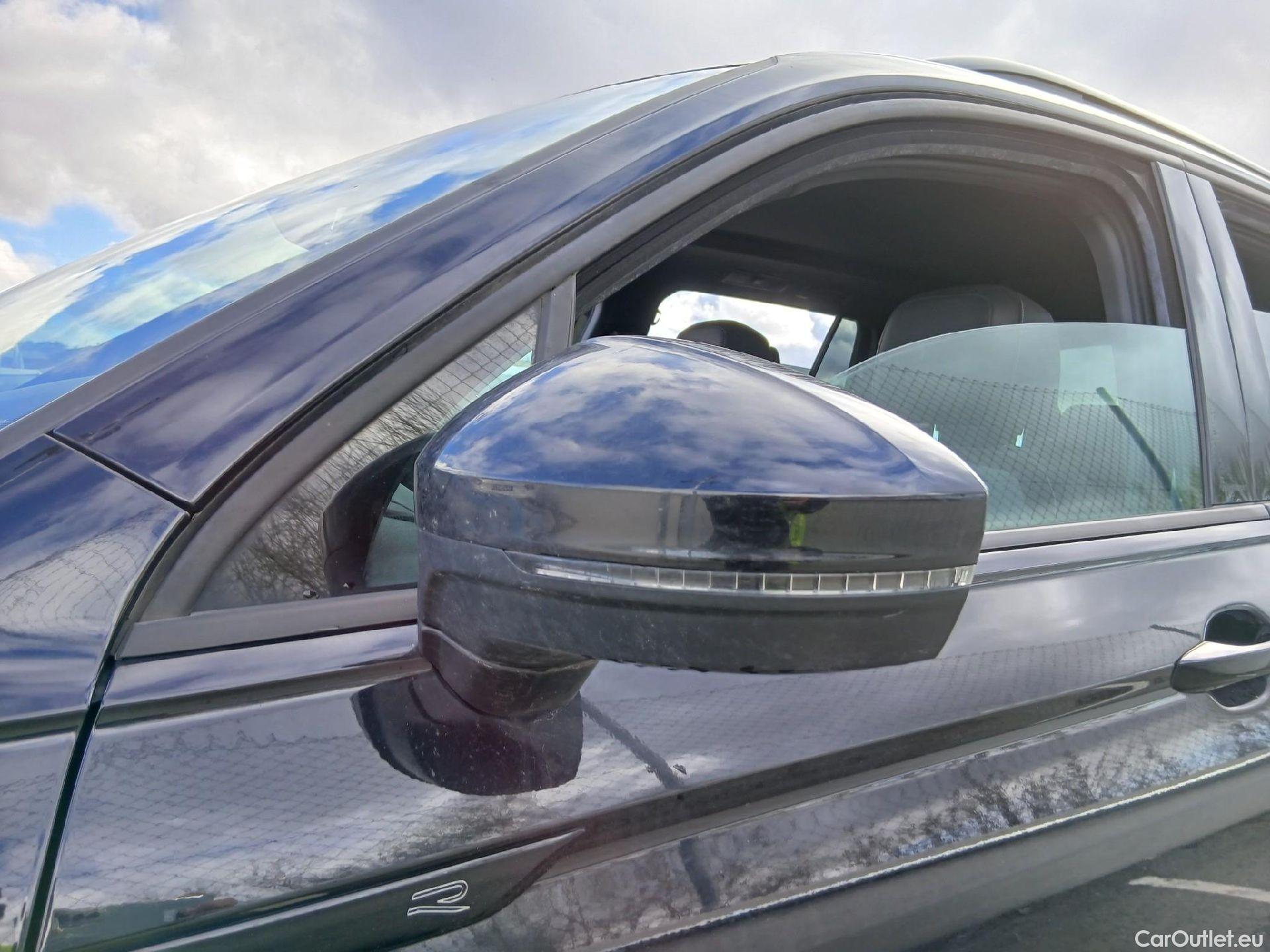  Volkswagen  Tiguan VOLKSWAGEN  / 2020 / 5P / todoterreno R-Line 2.0 TDI 110kW (150CV) DSG #10