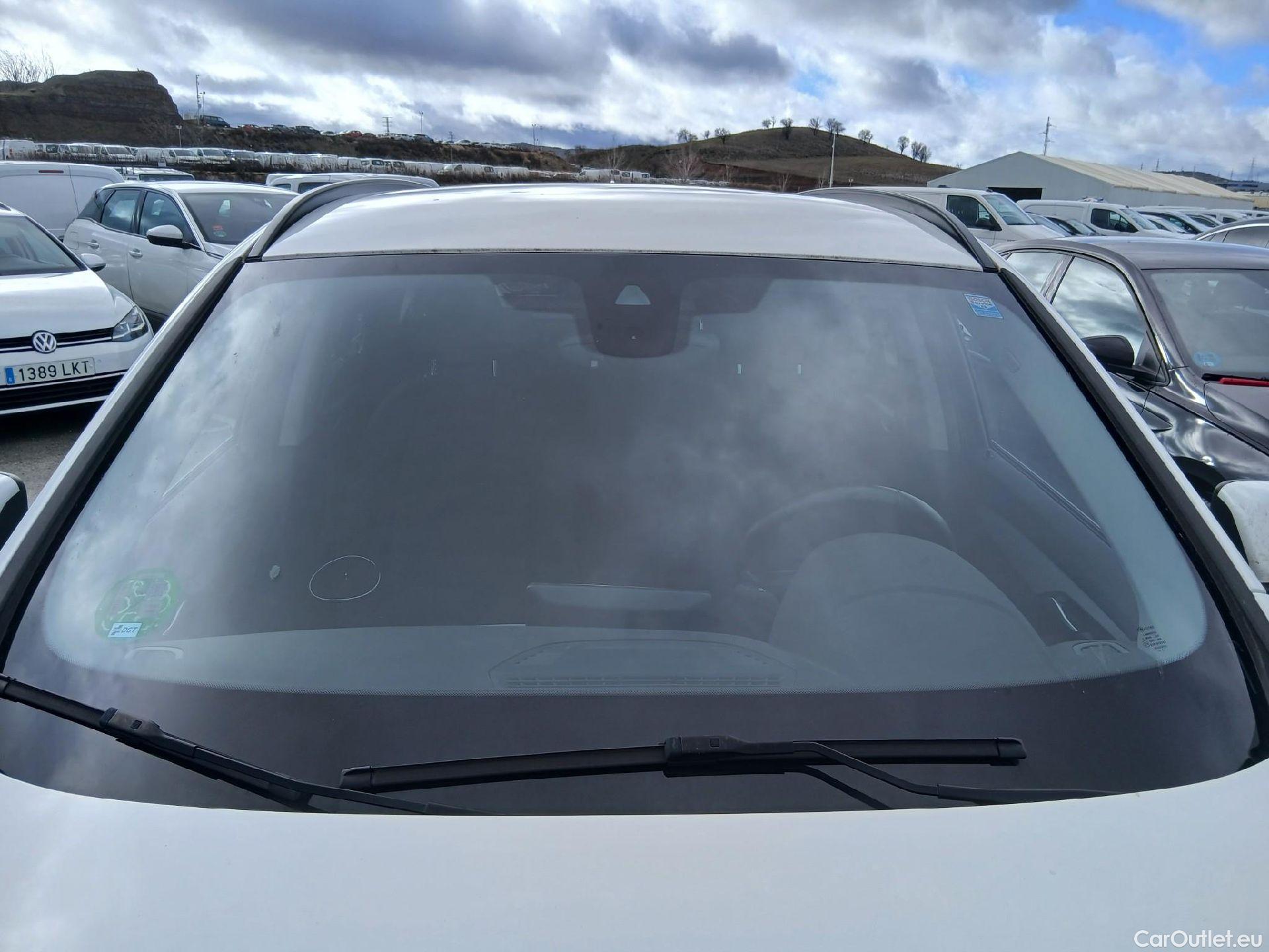  Bmw  X1 BMW  / 2019 / 5P / todoterreno sDrive16d Business #2