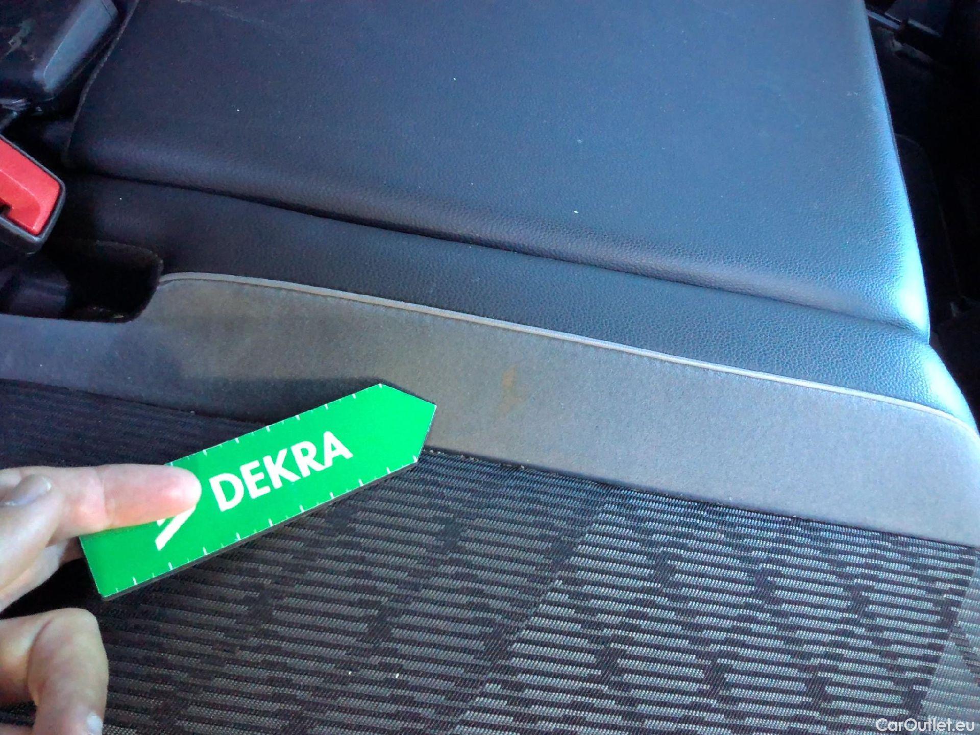  Volkswagen  Tiguan VOLKSWAGEN  / 2020 / 5P / todoterreno R-Line 2.0 TDI 110kW (150CV) DSG #20