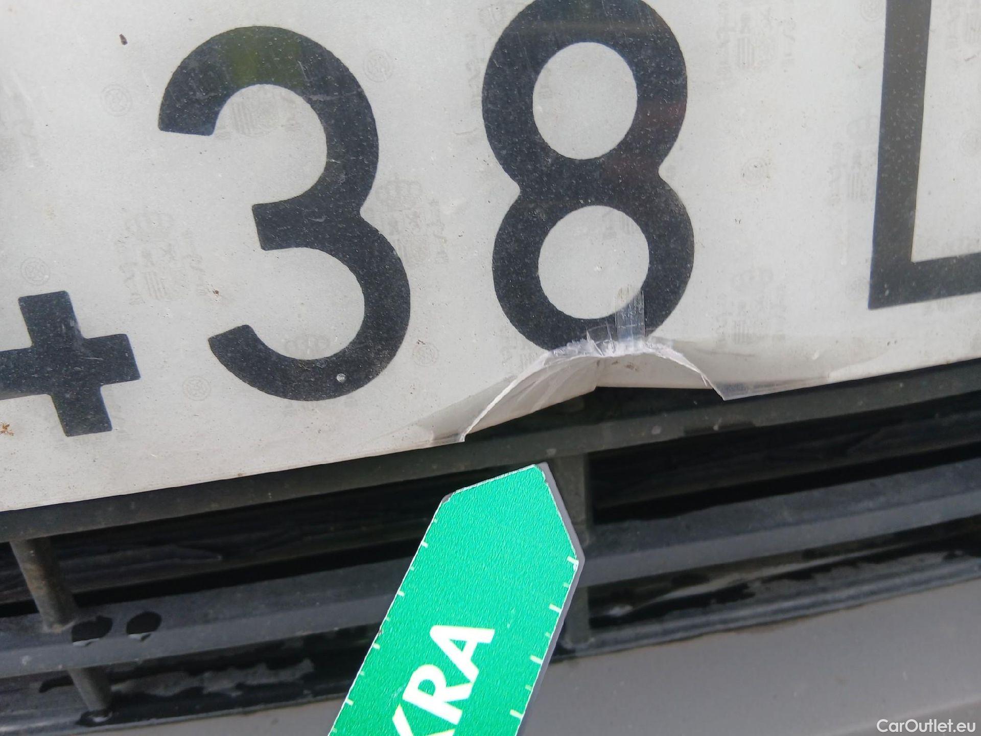  Bmw  X1 BMW  / 2019 / 5P / todoterreno sDrive16d Business #9