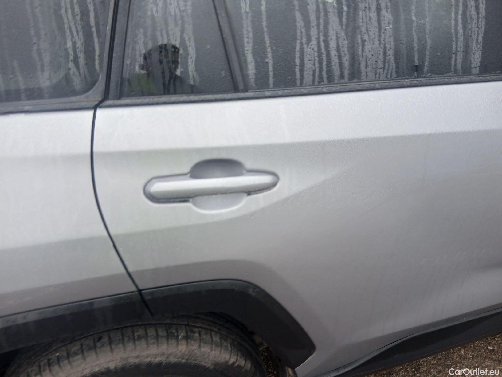  Toyota  RAV4 TOYOTA  / 2018 / 5P / todoterreno 2.5l Advance #28