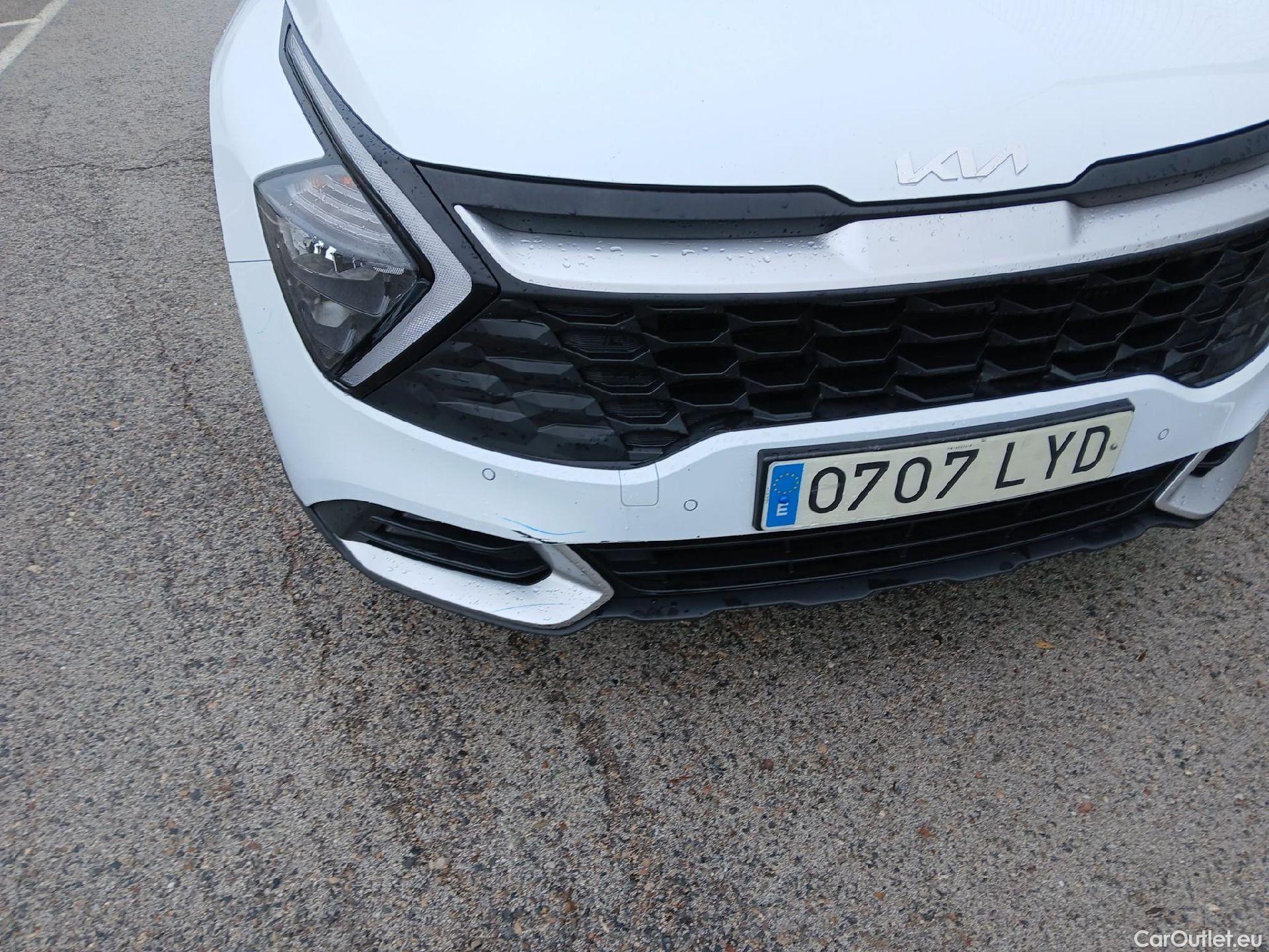  KIA  Sportage KIA  / 2022 / 5P / todoterreno 1.6 T-GDi 110kW (150CV) Drive 4x2 (AC2) #16