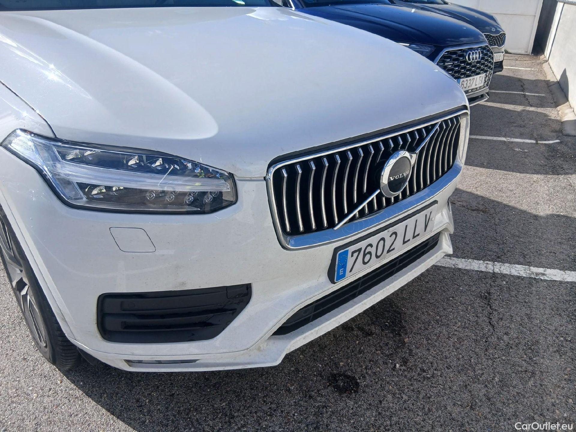  Volvo  XC90 VOLVO  / 2019 / 5P / todoterreno 2.0 B5 D AWD Momentum Pro Auto #1
