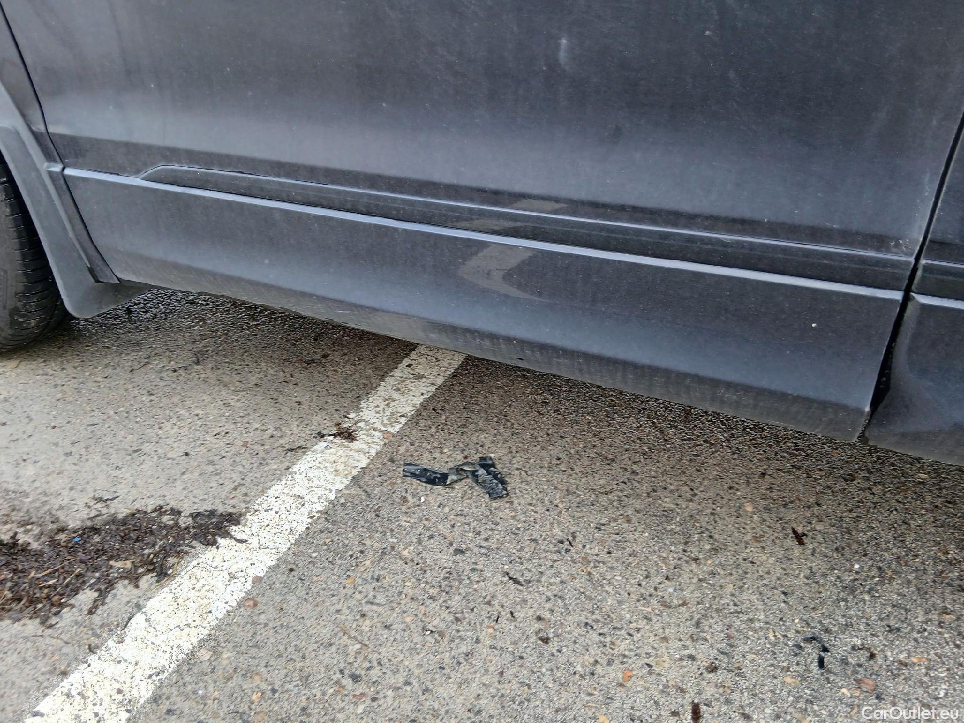  Volkswagen  Tiguan VOLKSWAGEN  / 2020 / 5P / todoterreno R-Line 2.0 TDI 110kW (150CV) DSG #12