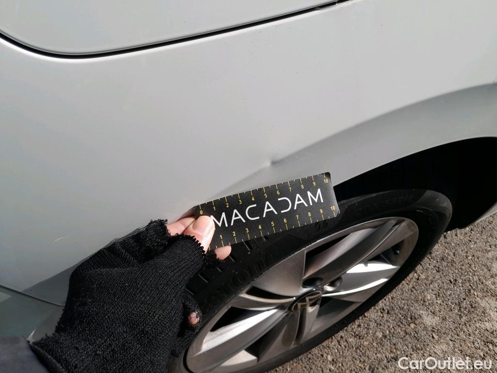  Volkswagen  Golf  VOLKSWAGEN / 2020 / 5P / berlina con portón Life 2.0 TDI 85kW (115CV) #2