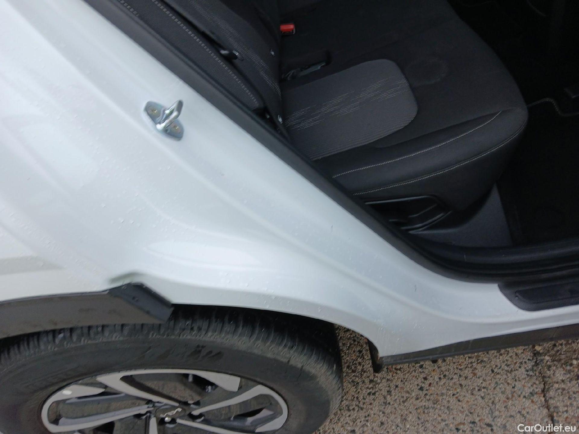  KIA  Sportage KIA  / 2022 / 5P / todoterreno 1.6 T-GDi 110kW (150CV) Drive 4x2 (AC2) #9