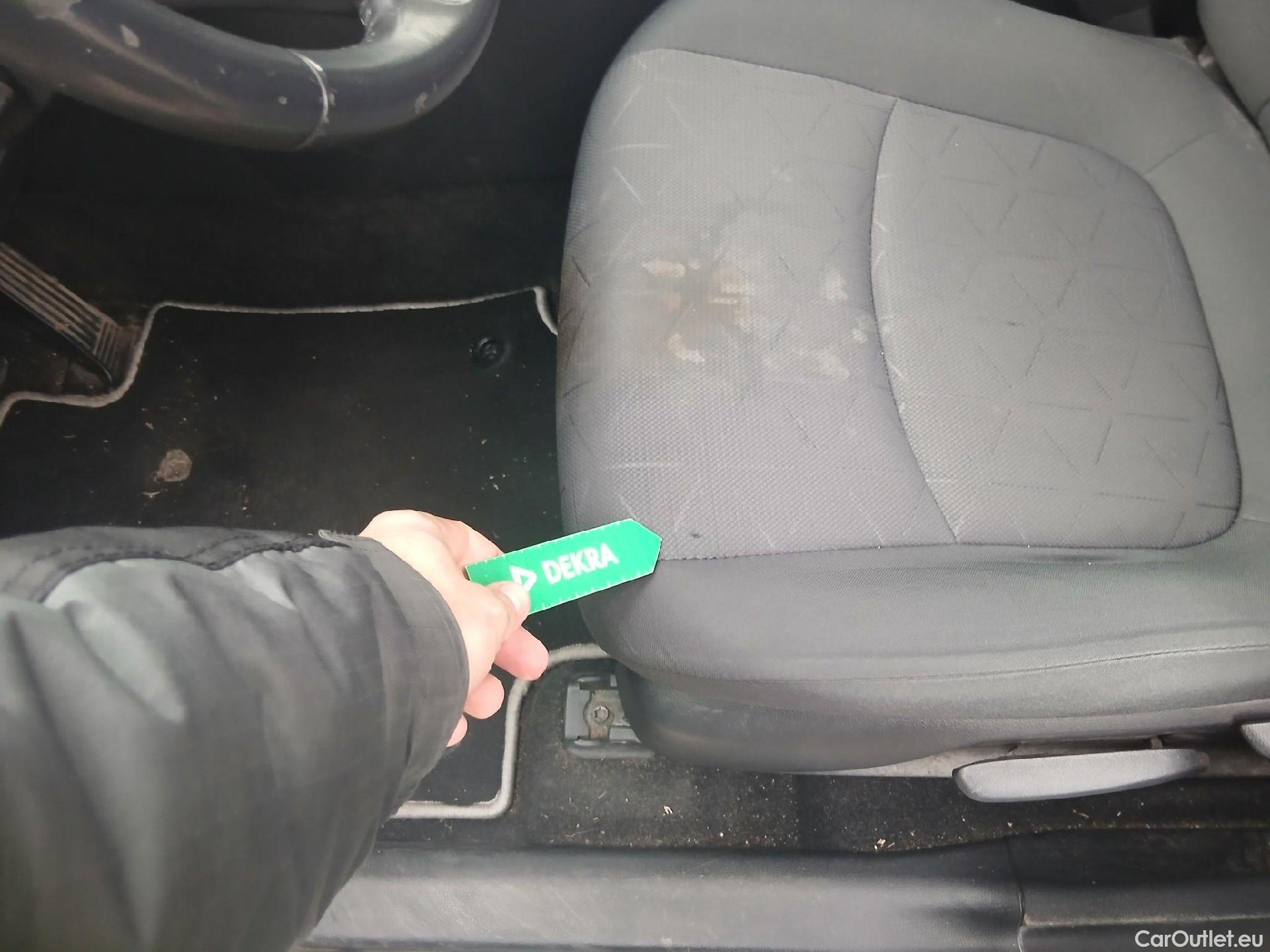  Toyota  RAV4 TOYOTA  / 2018 / 5P / todoterreno 2.5l Advance #48