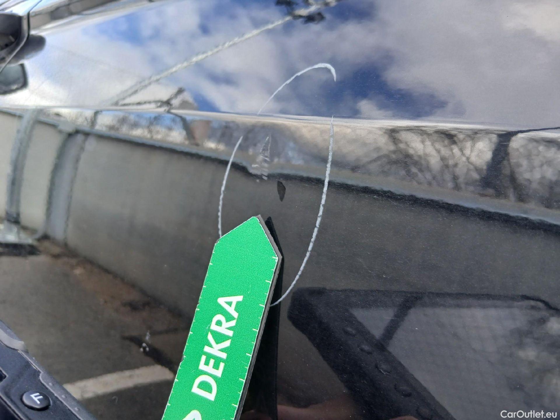  Volkswagen  Tiguan VOLKSWAGEN  / 2020 / 5P / todoterreno R-Line 2.0 TDI 110kW (150CV) DSG #15