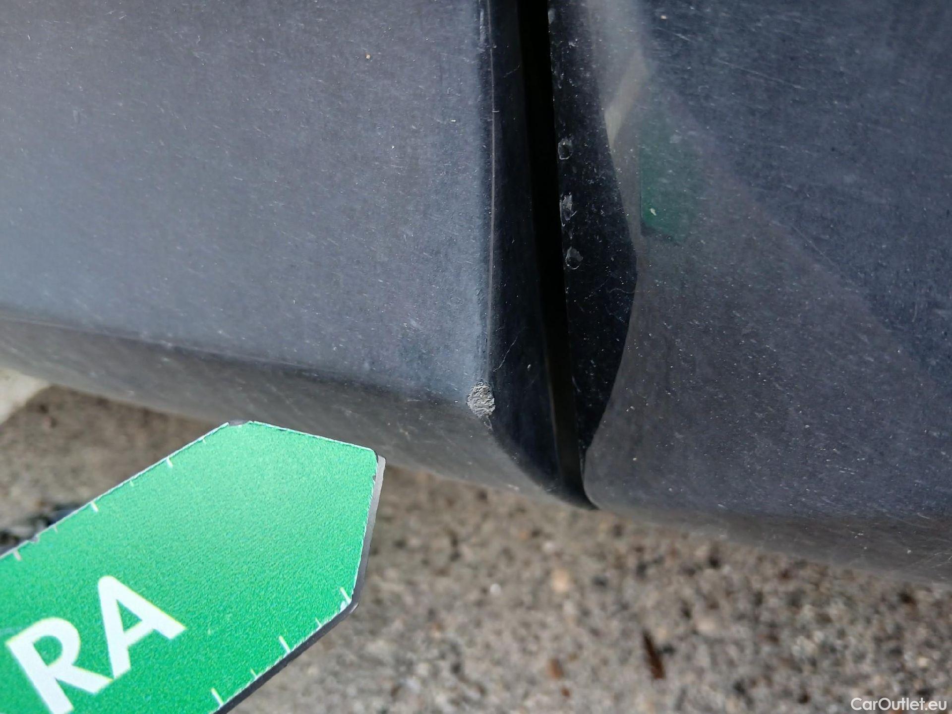  Volkswagen  Tiguan VOLKSWAGEN  / 2020 / 5P / todoterreno R-Line 2.0 TDI 110kW (150CV) DSG #13