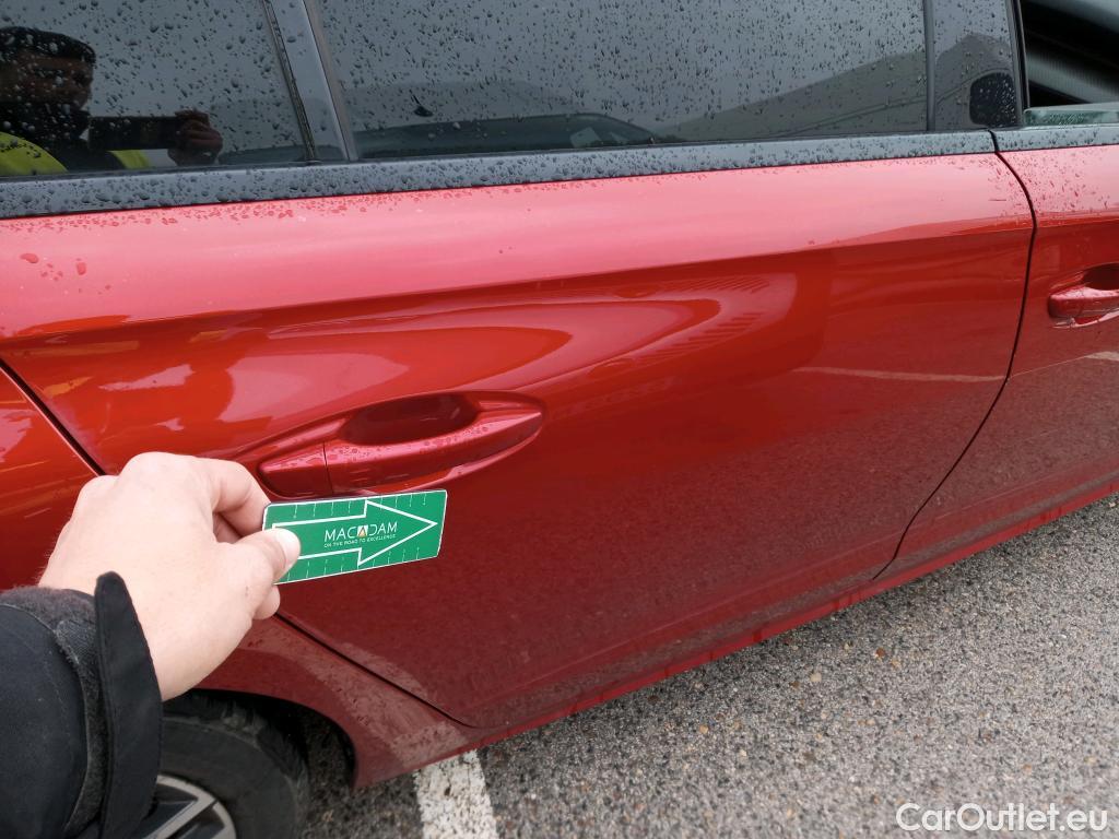  Peugeot  508 PEUGEOT  / 2018 / 5P / familiar SW Allure Pack BlueHDi 130 S&S EAT8 #16