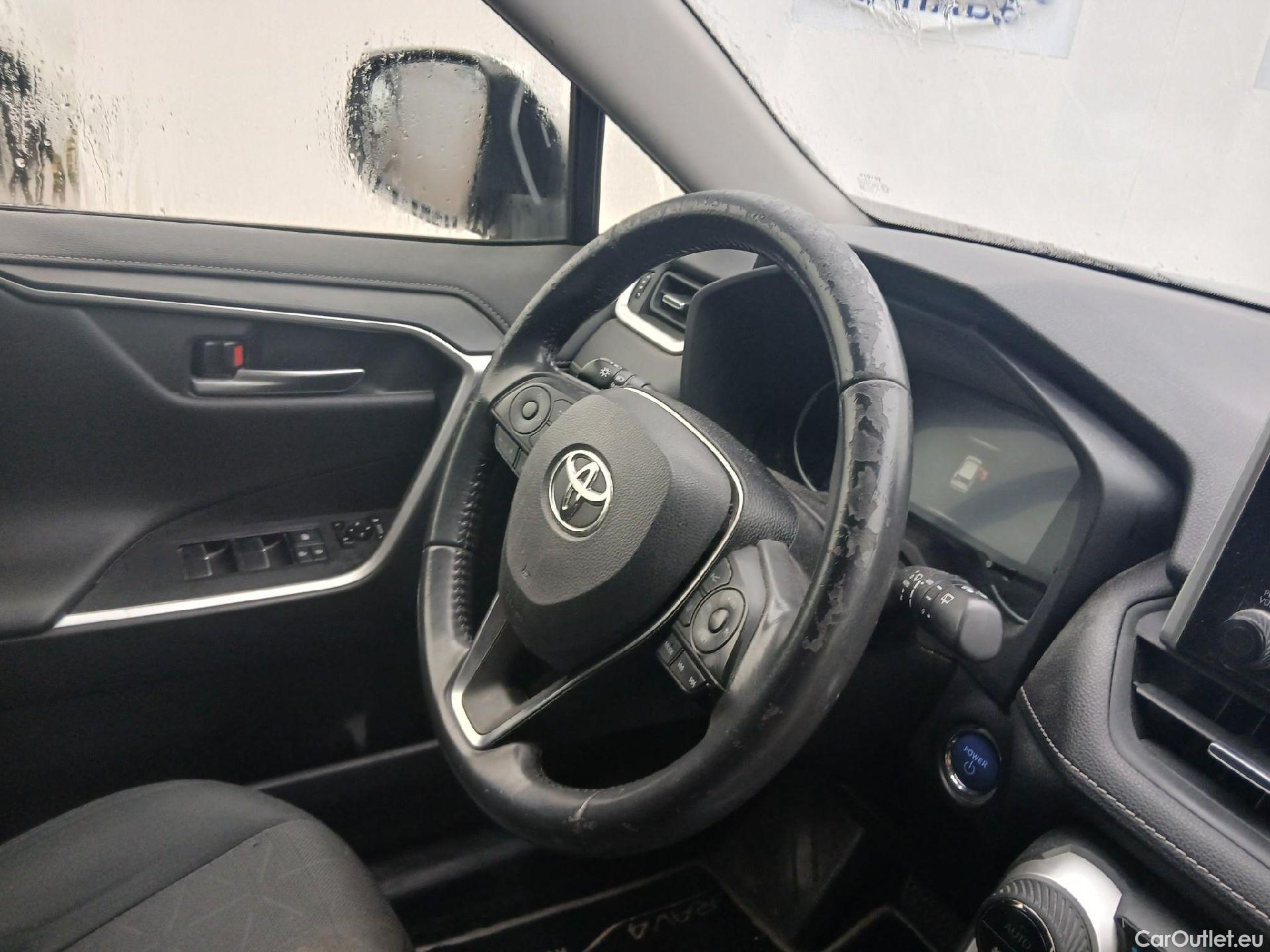  Toyota  RAV4 TOYOTA  / 2018 / 5P / todoterreno 2.5l Advance #39