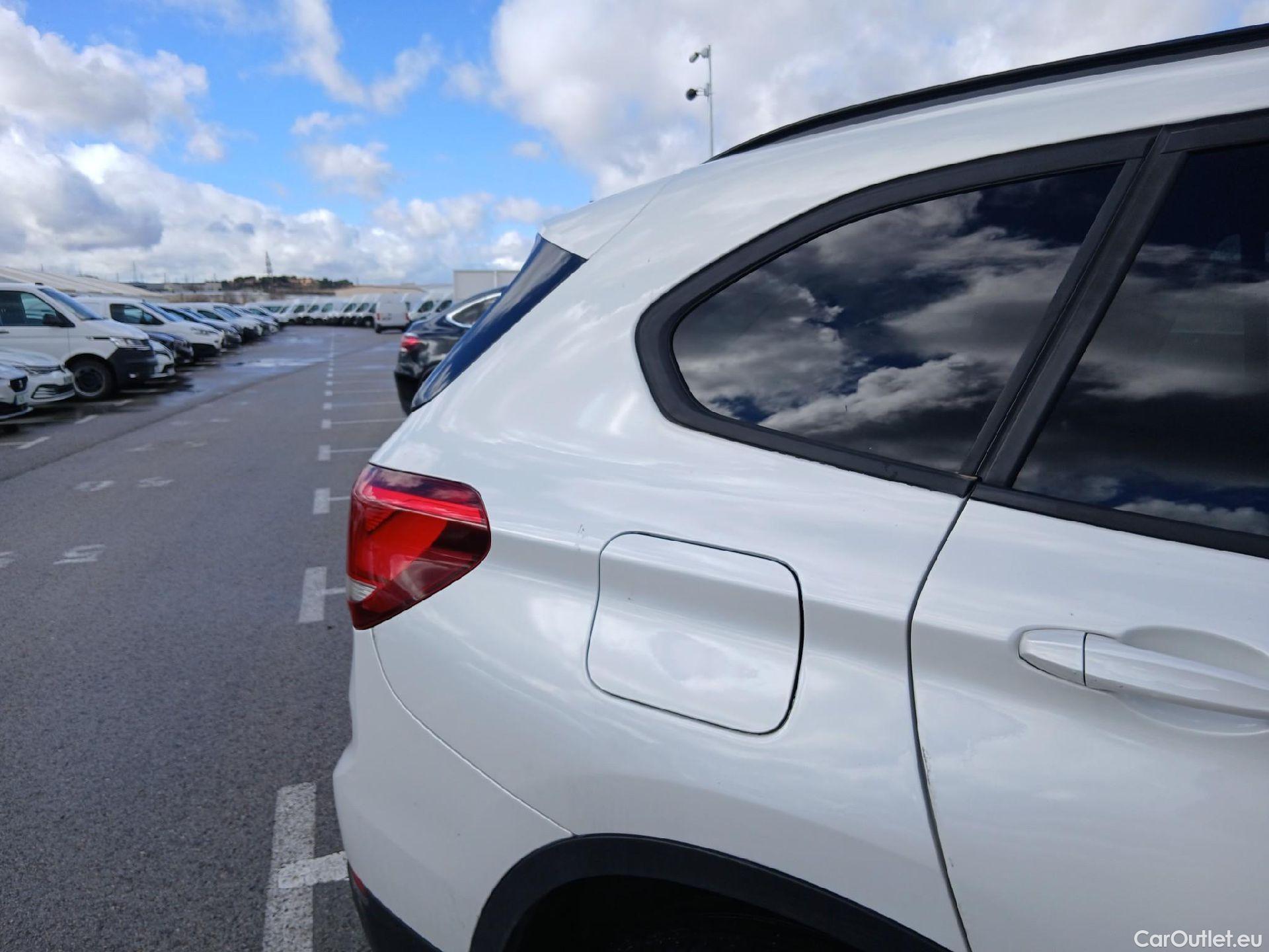  Bmw  X1 BMW  / 2019 / 5P / todoterreno sDrive16d Business #35