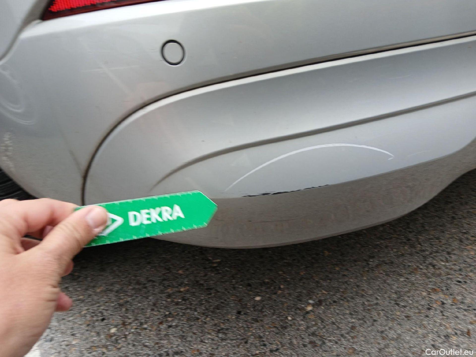  Volvo  XC60 VOLVO  / 2017 / 5P / todoterreno 2.0 B4 D Momentum Pro Auto #4