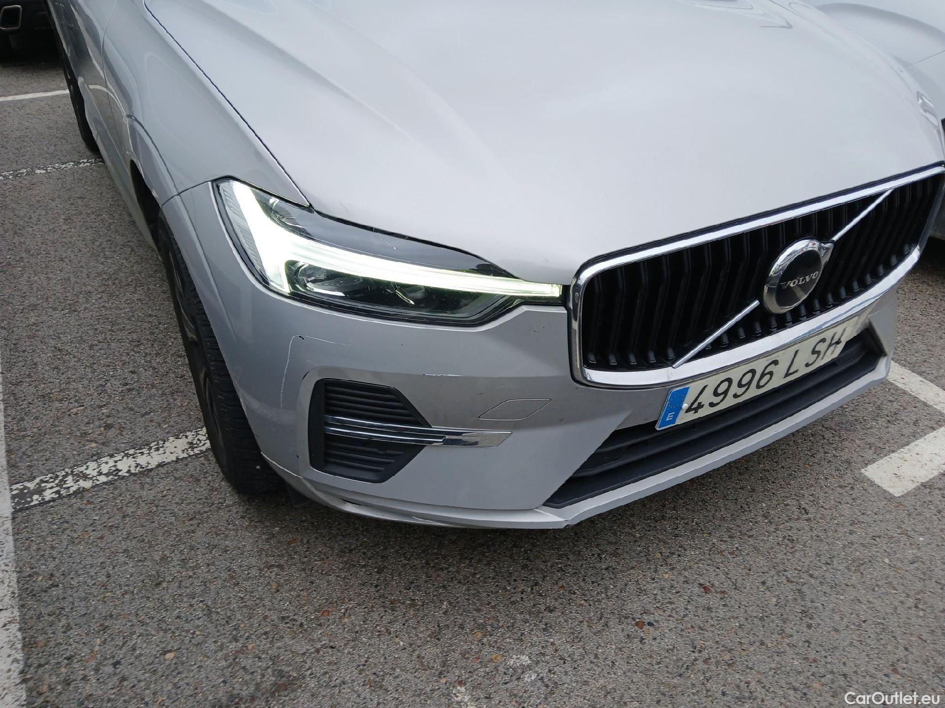  Volvo  XC60 VOLVO  / 2017 / 5P / todoterreno 2.0 B4 D Momentum Pro Auto #1